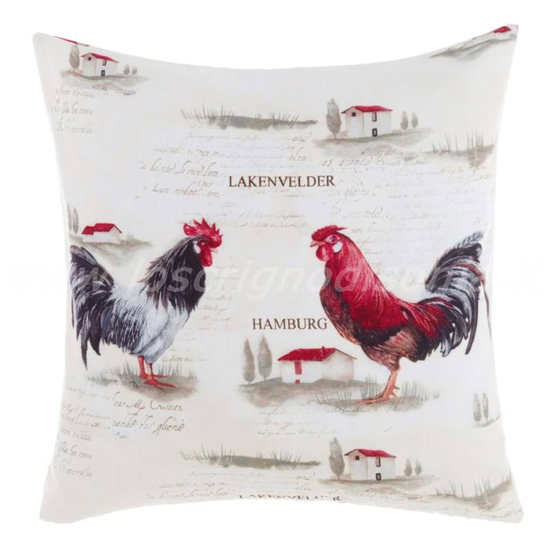 Cuscino arredo country chic con stampa di galli, serie  Chicchirichì di Blanc Mariclò. Vista frontale