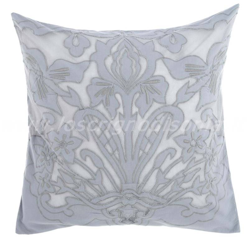Copricuscino shabby chic in pizzo, colore grigio, serie Romantic Soul di Blanc Mariclò. Vista frontale