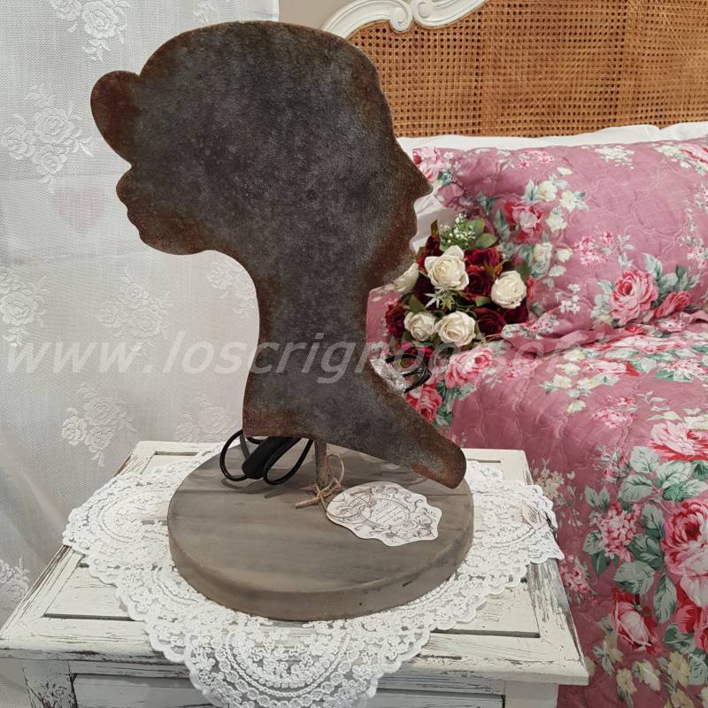 Lampada da tavolo con busto di una donna, serie Certosa firmata Blanc Mariclò. Vista laterale
