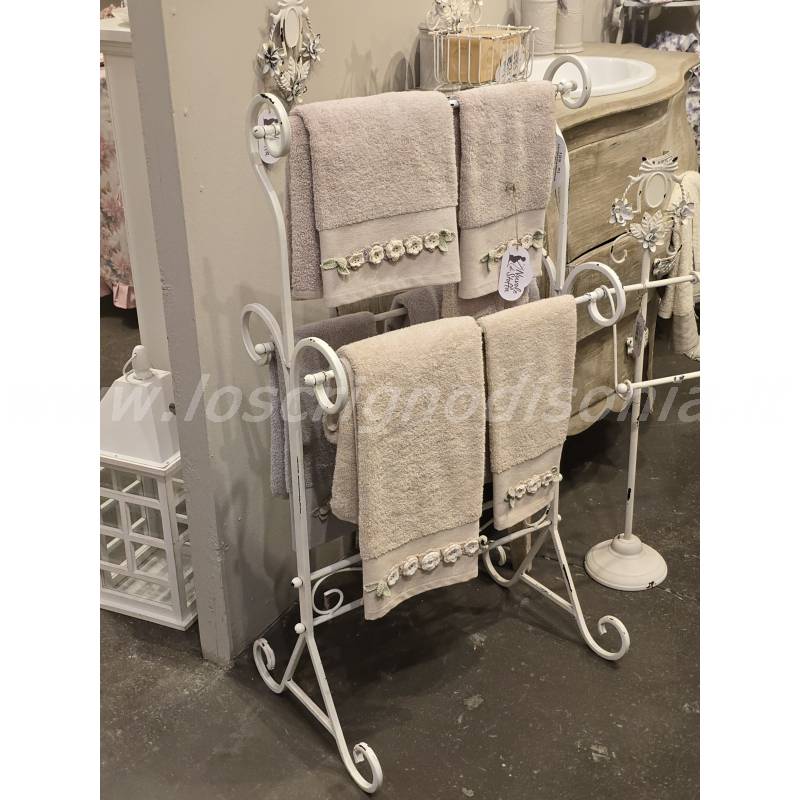 Porta Asciugamani da terra Shabby Chic in Metallo - Nuvole di Stoffa
