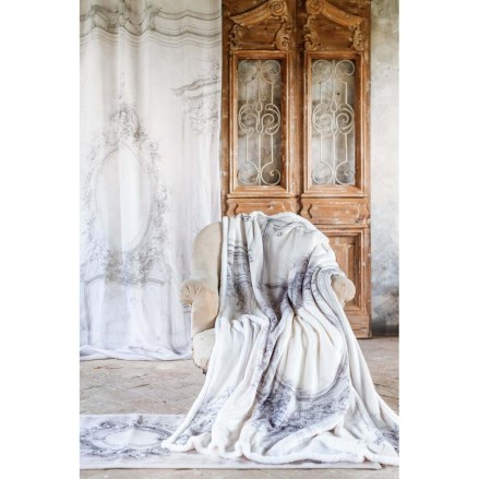 A41082-plaid-sherpa-blanc-mariclo-serie-baroque-2