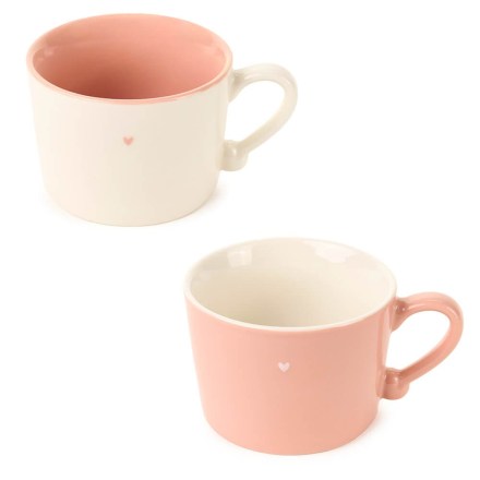 Set 2 tazze in porcellana decorata con cuoricino, serie La Vie En Rose di Nuvole Di Stoffa. Vista frontale