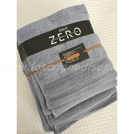 Set da 3 asciugamani di cotone luxury da 650 GSM, colore blu polvere, prodotti da S&G Home. Vista dall'alto