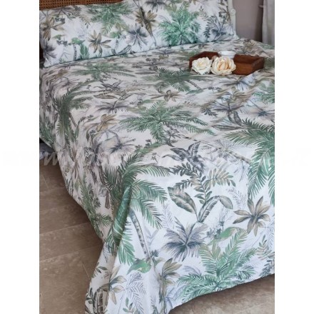 Parure copripiumino matrimoniale della collezione Tropicana firmata Blanc Mariclò. Vista ambientata