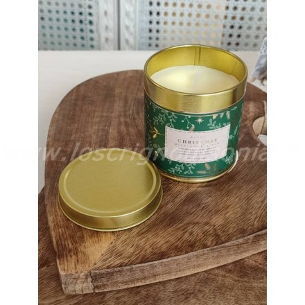 Candela natalizia in barattolino di latta decorata, colore verde, serie Christmas di Boltze. Vista frontale