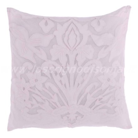 Copricuscino shabby chic in pizzo, colore rosa, serie Romantic Soul di Blanc Mariclò. Vista frontale