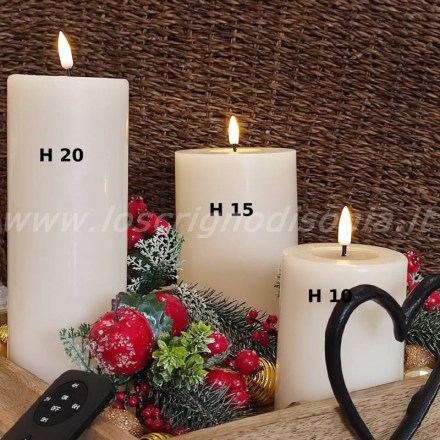 Candela a led con vera cera di colore avorio, in tre diverse misure, firmata Deluxe Home Art. Vista frontale