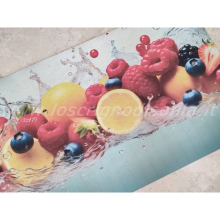 Tappeto a metro in PVC nautico, disegno Fruits, in moduli da 10 cm. Larghezza 50 cm. Vista dall'alto