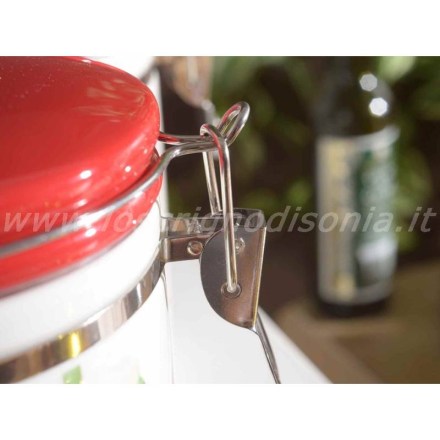 particolare-barattoli-peperoncino