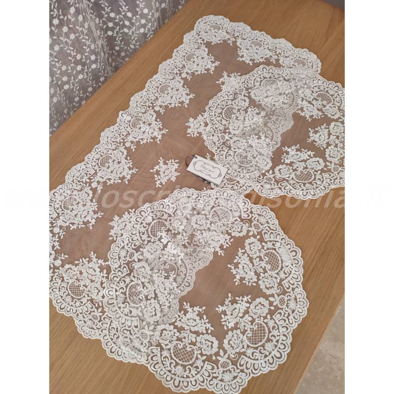 Tris Centrini in Pizzo Provenza Vintage Fango – Set 2×40 cm + 1×40×90 Chez Moi